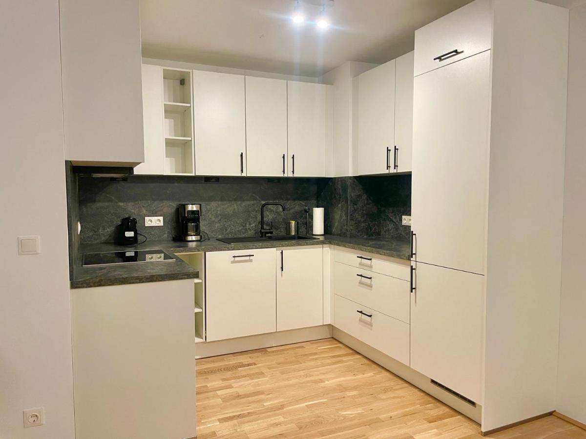 Апартаменты 80 M2 - Terrace - Free Parking Вена Экстерьер фото